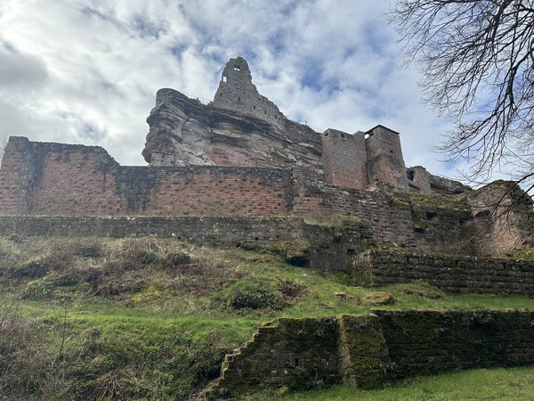 Die mächtige Burg Fleckenstein